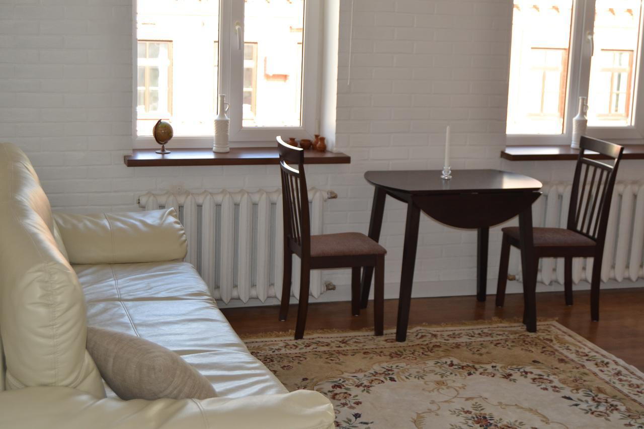 Vladimirskie Apartamenty In Center Of Brest Exteriör bild